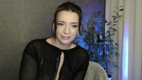 Elina online show from December 17, 12:07 am