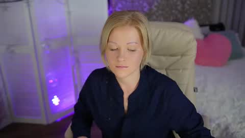 elizabet_ray online show from November 12, 11:22 am