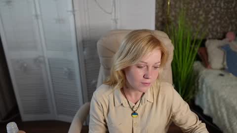 elizabet_ray online show from December 17, 11:29 am