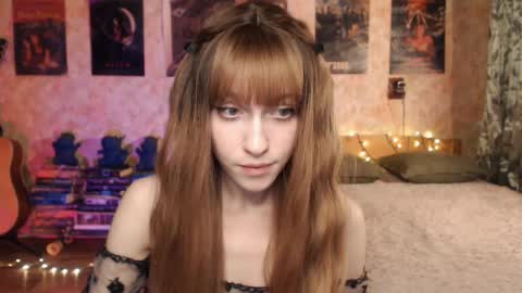 ellie_friendly online show from November 26, 12:07 pm