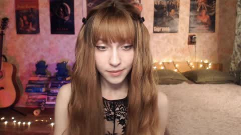 ellie_friendly online show from December 16, 12:09 am