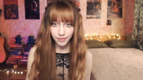 ellie_friendly online show from November 28, 12:18 am