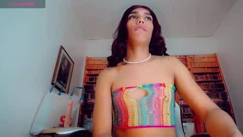 emeli_roushot online show from December 19, 11:29 am