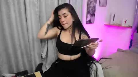 emilayton_ online show from November 21, 3:53 am