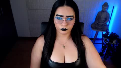 POWERFULL GODDESS EMILI online show from November 22, 12:13 am