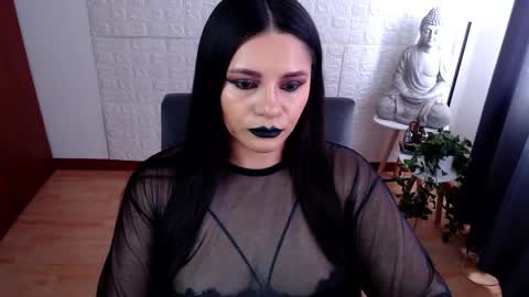 POWERFULL GODDESS EMILI online show from December 24, 7:26 pm