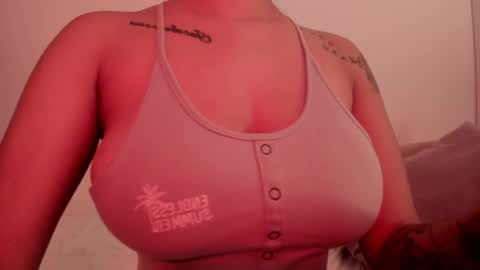 Emilia Big Boobs online show from January 5, 3:22 pm