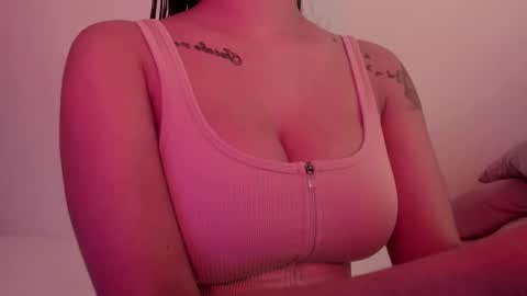 Emilia Big Boobs online show from January 6, 1:46 pm