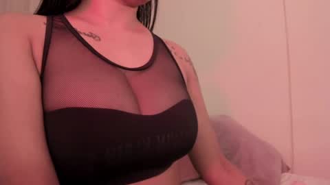 Emilia Big Boobs online show from November 25, 11:40 am