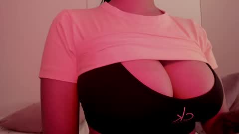 Emilia Big Boobs online show from December 27, 2:07 pm