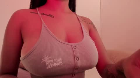 Emilia Big Boobs online show from December 18, 1:10 pm