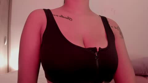 Emilia Big Boobs online show from December 30, 2:21 pm