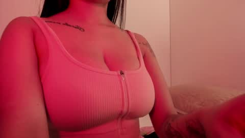 Emilia Big Boobs online show from December 4, 1:56 am