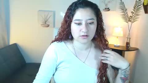 emily_3333 online show from December 10, 12:43 pm