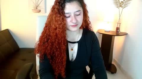 emily_3333 online show from December 6, 12:51 pm