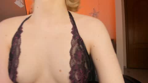 emily___relish_ online show from January 3, 1:17 pm