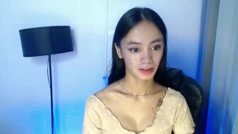 emily_sexyslut online show from December 10, 3:43 am