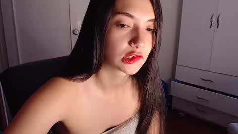 Alone at home And naughty online show from December 1, 12:04 pm