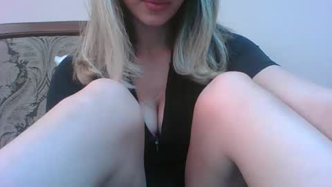 emma_991 online show from January 10, 8:28 am