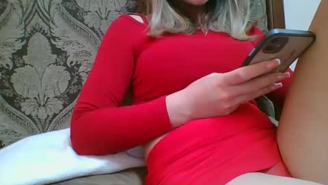 emma_991 online show from January 16, 9:46 am