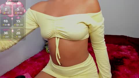 emma_bunny9 online show from December 7, 12:16 am