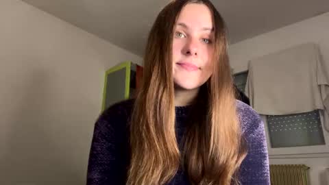 emma_just online show from December 11, 8:12 am