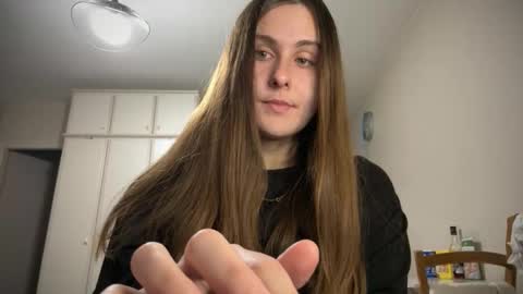 emma_just online show from December 15, 7:44 am