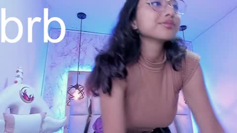 emma_naughty06 online show from December 28, 11:59 am