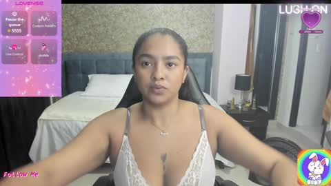 Maria Camila online show from January 14, 10:59 pm