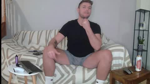 Englishladxxx online show from December 8, 1:05 am