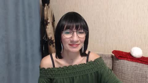 ericablack8 online show from December 27, 4:08 pm