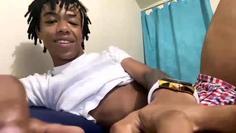 slimguywithbigdick online show from January 3, 9:19 am