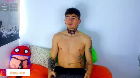 Esteban independent model online show from January 3, 1:28 pm