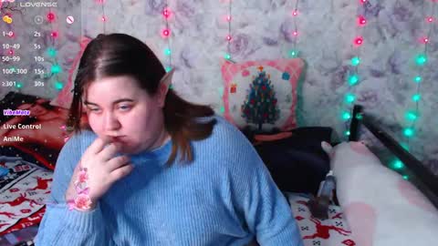 estelle_hicks online show from December 24, 4:55 pm