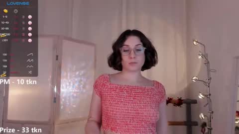 eva_moss_ online show from December 21, 9:24 pm