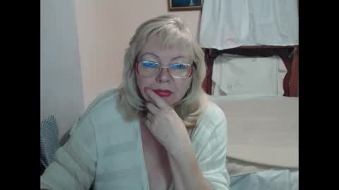 BarbaraBlondy online show from November 18, 8:24 pm