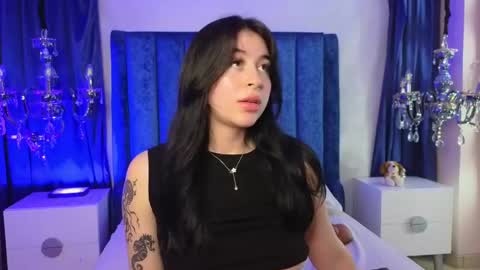 EvelynRosess online show from November 15, 10:28 pm