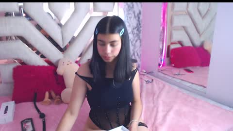 eylin_sofia online show from December 31, 4:22 am