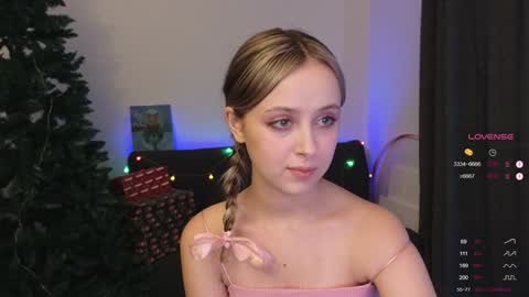 Chloe  next stream  3 online show from December 9, 1:18 pm