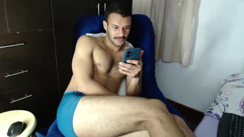 felipho_11 online show from December 7, 2:35 am