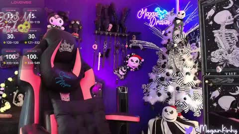 kinky Megan Draven online show from December 11, 5:18 pm