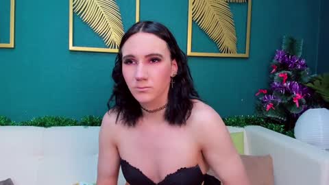 Hi Im Fill. I am online on Tue Wed Thu Sun 12 - 2 am  online show from December 19, 10:03 am