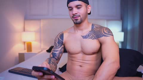 Andres Lopez online show from December 2, 2:37 am