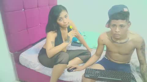 flaco sexy duo online show from December 18, 5:43 am