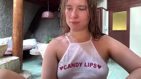 fluffy_bunnyxxx online show from January 10, 5:58 am