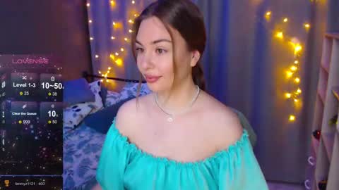 Julia online show from December 11, 2:37 am