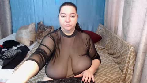 frau_becky online show from December 21, 7:49 am