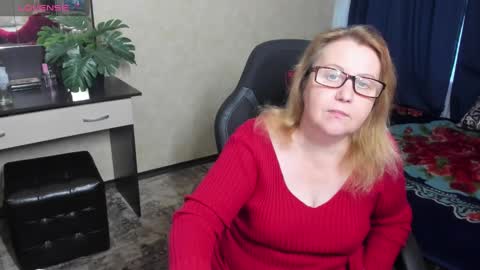 FrauMartha online show from December 13, 10:47 am