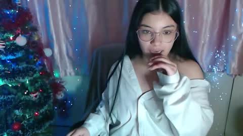 gaby_rousss online show from December 7, 5:51 am