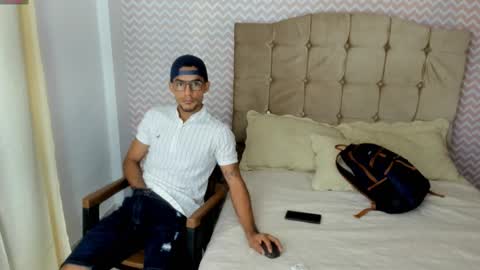 geminiano_hot online show from December 5, 11:47 am